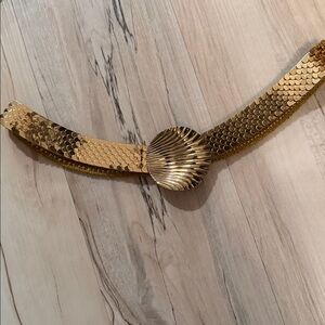 Vtg Gold-Tone Fish Scaled Stretch Belt, Sz Sm/Med